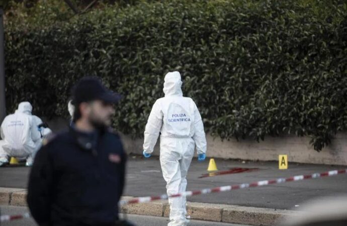 Rogoredo, fermato il poliziotto che ha sparato a Mansouri