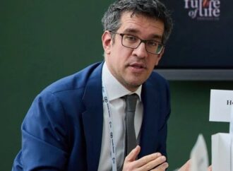 Iran, la guerra dei droni e il falso mito delle armi economiche. Parla il prof. Gilli