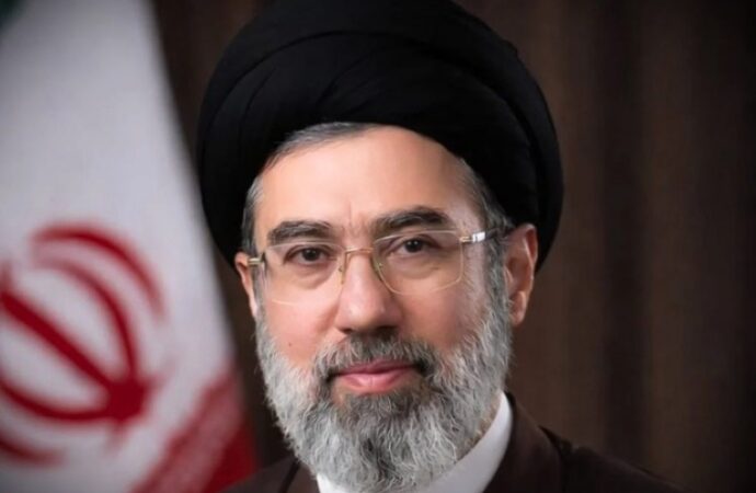 Iran, Assemblea degli Esperti: Mojtaba Khamenei è la nuova Guida Suprema