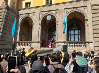 L’Ambasciata del Kazakhstan celebra il Nawruz, oltre 300 studenti presenti