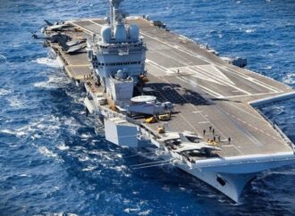 Francia, portaerei Charles de Gaulle verso il Mediterraneo a seguito delle tensioni