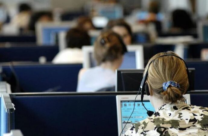 Frodi telefoniche, Agcom introduce numeri brevi: così si riconoscono i call center