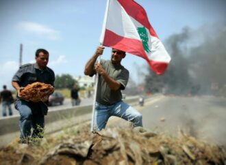 Libano, proseguono i raid di Israele che impone “linea gialla” sul modello Gaza