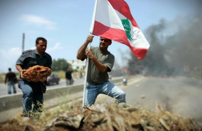 Libano, proseguono i raid di Israele che impone “linea gialla” sul modello Gaza