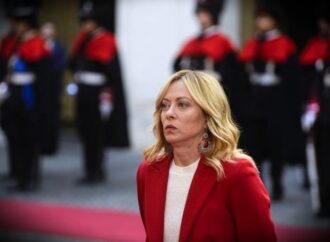 Trump-Meloni, gelo del governo: “Alleati degli Usa ma serve rispetto”