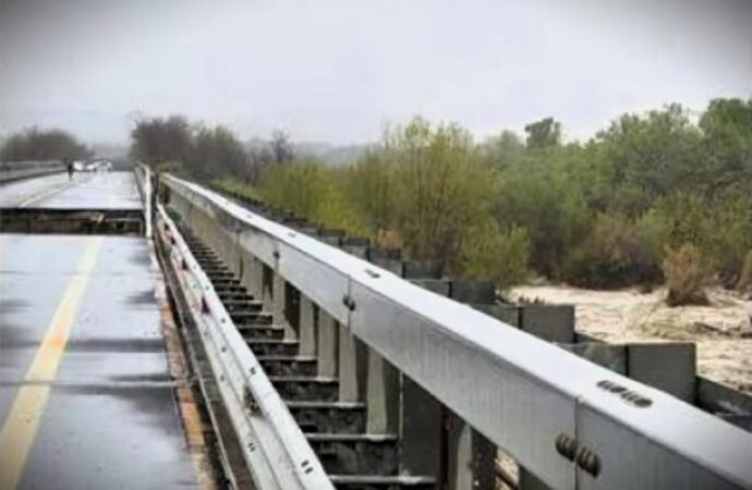 Maltempo, crolla ponte sul fiume Trigno: traffico interrotto su Statale 16 Adriatica tra Abruzzo e Molise