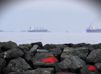 Trump, sarà l’inferno se l’Iran non apre il fottuto Stretto di Hormuz