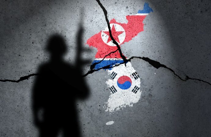 Pyongyang elimina dalla Costituzione i riferimenti alla riunificazione con Seul