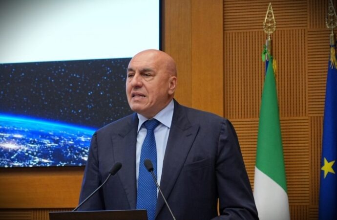 Italia-Irlanda: incontro ministri difesa, focus su Ucraina, Medio Oriente e difesa europea