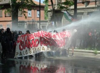 Primo maggio a Torino, gruppo si stacca da corteo verso Askatasuna: tensioni