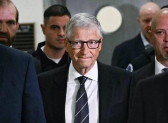 Caso Epstein, Bill Gates testimonia a porte chiuse: “Grave errore incontrarlo”