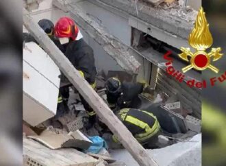 Porto Sant’Elpidio, Crolla palazzina, 1 morto e 2 feriti: donna dispersa