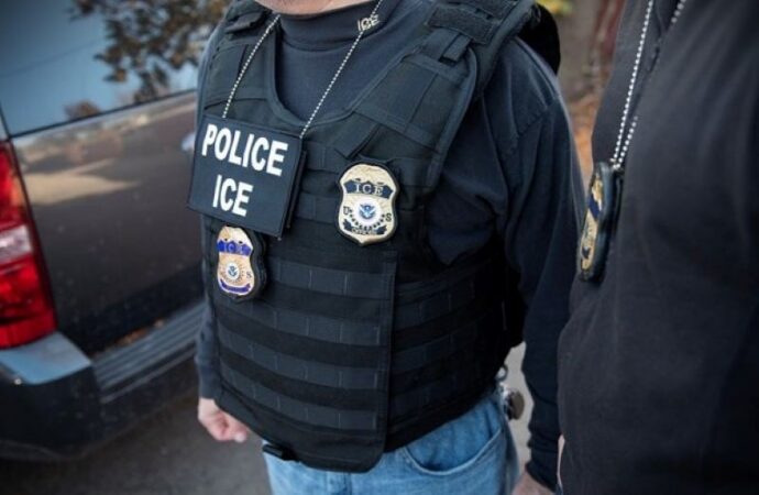 Usa, l’alto commissario Onu Turk: “Allarmante l’aumento dei morti in custodia dell’Ice”