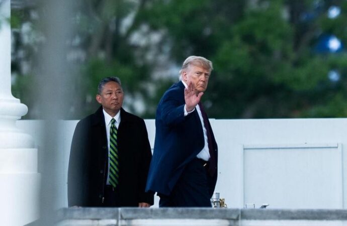 Trump contro il Senato sull’Iran: “Voto inutile”. Il tycoon a picco nei sondaggi