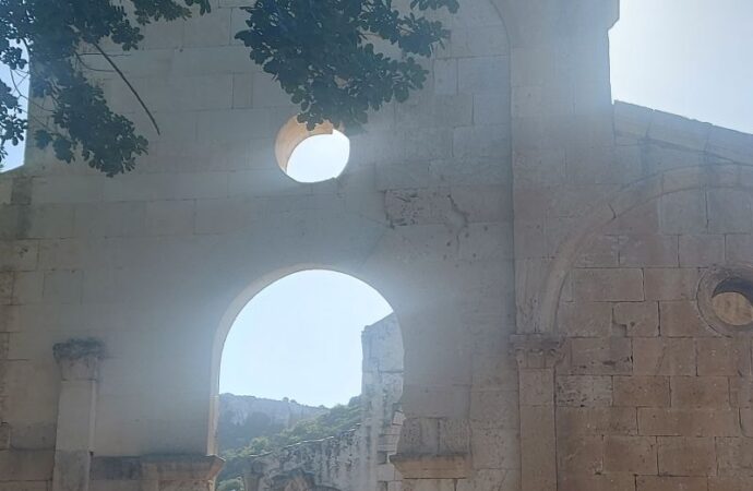 Anglona-Coros, viaggio nella Sardegna più autentica: dove pietra, memoria e tradizioni raccontano anni di storia