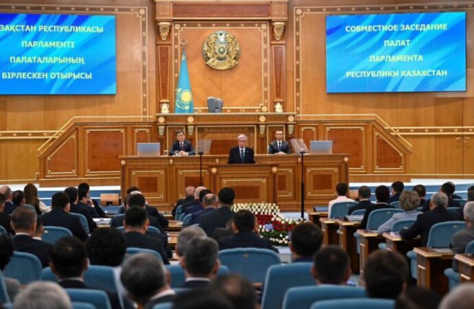 Kazakhstan, entra in vigore la nuova Costituzione cambiano i poteri dello Stato