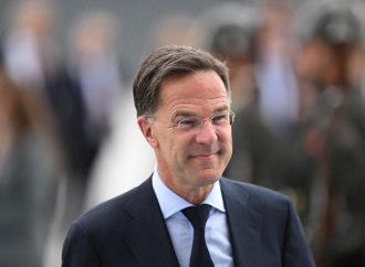 Nato, Rutte: “Serve più Europa. Merito di Trump se Italia e Spagna spendono di più”