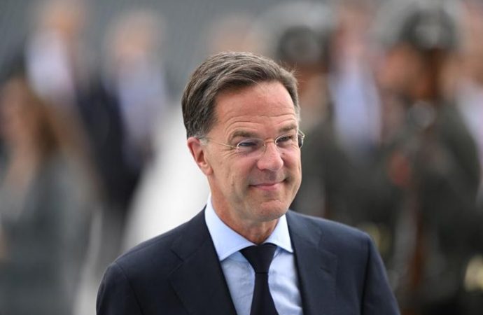 Nato, Rutte: “Serve più Europa. Merito di Trump se Italia e Spagna spendono di più”