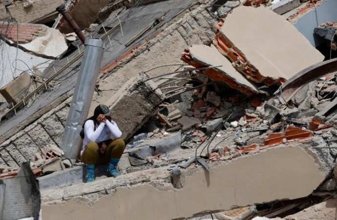 Terremoto in Venezuela, salgono a 2.295 i morti: 7 giorni di lutto nazionale