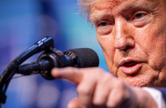 Trump: “Israele via da Gaza una volta disarmato Hamas, accordo storico”