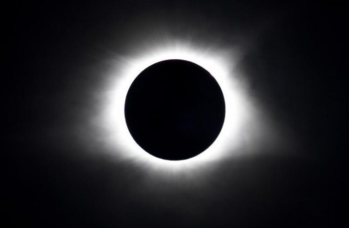 12 agosto, il ritorno di una eclissi solare totale in Europa