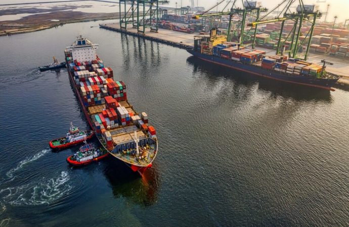 Marocco, nuove norme Ue sui trasporti bloccano traffico merci verso Spagna