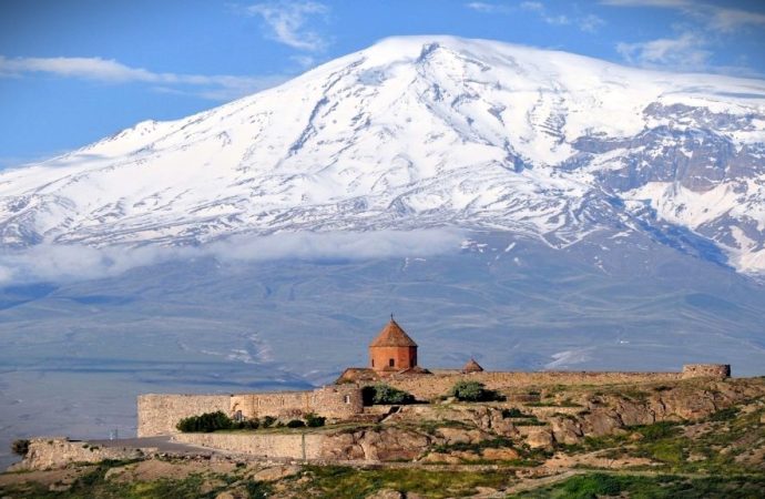 Armenia: Yeghoyan, negoziati con 5 Paesi per nuova centrale nucleare modulare