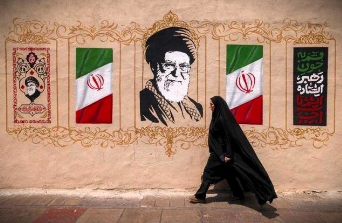 Iran, sanzioni e blocco navale Usa. Teheran adotta economia di sopravvivenza