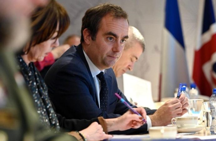La Francia rafforza i controlli sugli investimenti esteri nelle imprese strategiche