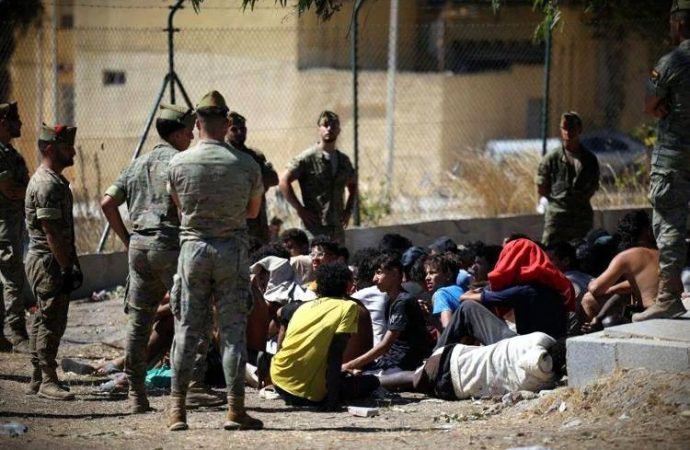 Migranti, Italia alla Germania: “Non dobbiamo riprenderci nessuno”