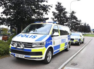 Svezia, attacca una scuola armato di machete: almeno 3 feriti, 2 sono gravi