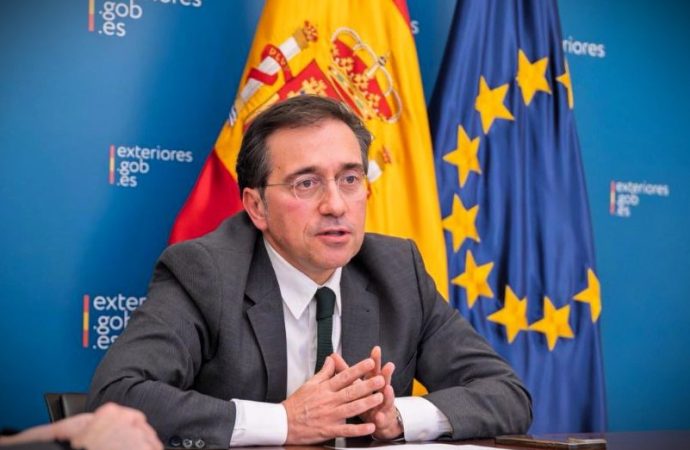Ceuta, Albares: L’atteggiamento dell’Italia è dettato probabilmente da esigenze elettorali