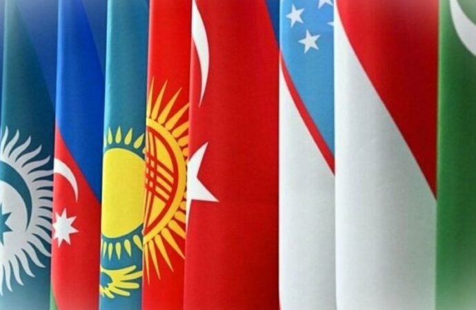 Turchia: Erdogan, “non riteniamo giusto scegliere tra Occidente e Oriente”