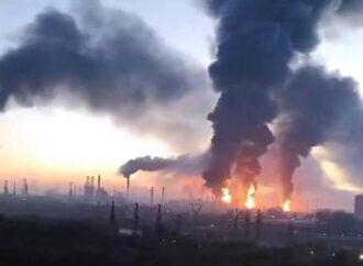 Russia: attacco con droni, colpita raffineria. Sindaco Mosca: “Vogliono sabotare elezioni”