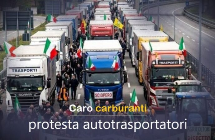 Proteste Tir al Sud: chiuso nodo A30 Caserta-Salerno, a secco distributori e supermercati
