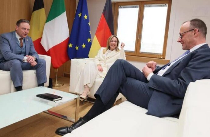 Meloni, Merz e De Wever scrivono a Costa: “Corsia preferenziale per investimenti su energia”