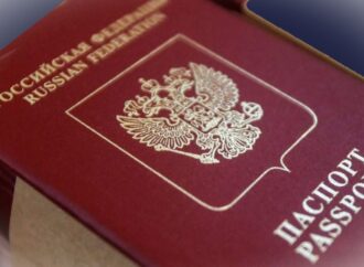 Ue, stretta sui visti ai russi, ma i passaporti d’oro sollevano interrogativi
