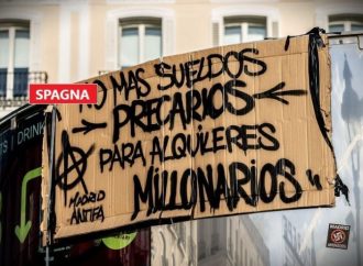 Spagna, decine di migliaia in piazza per il diritto alla casa. Il sindacato: “Presto sciopero generale”