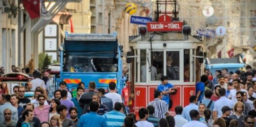 Turchia, fiducia economica in calo a ottobre: segnali contrastanti tra i settori