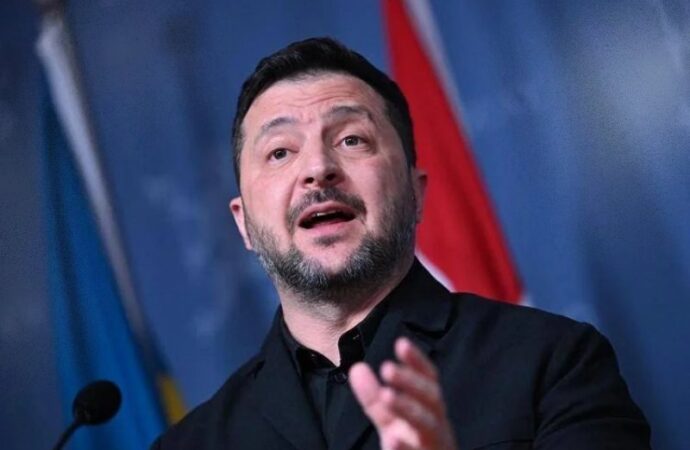 Zelensky avverte gli Usa: “Incontro tra Trump, Putin e Xi? Niente sull’Ucraina senza l’Ucraina”
