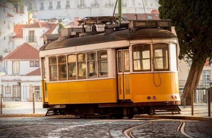 Portogallo, salari pubblici: sindacati minacciano proteste contro il governo